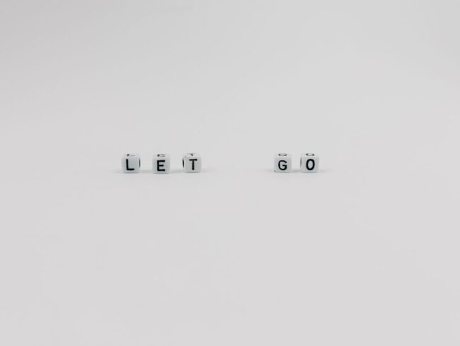 beitragsbild-blogartikel-loslassen-lernen Blogartikel zum Thema Loslassen lernen